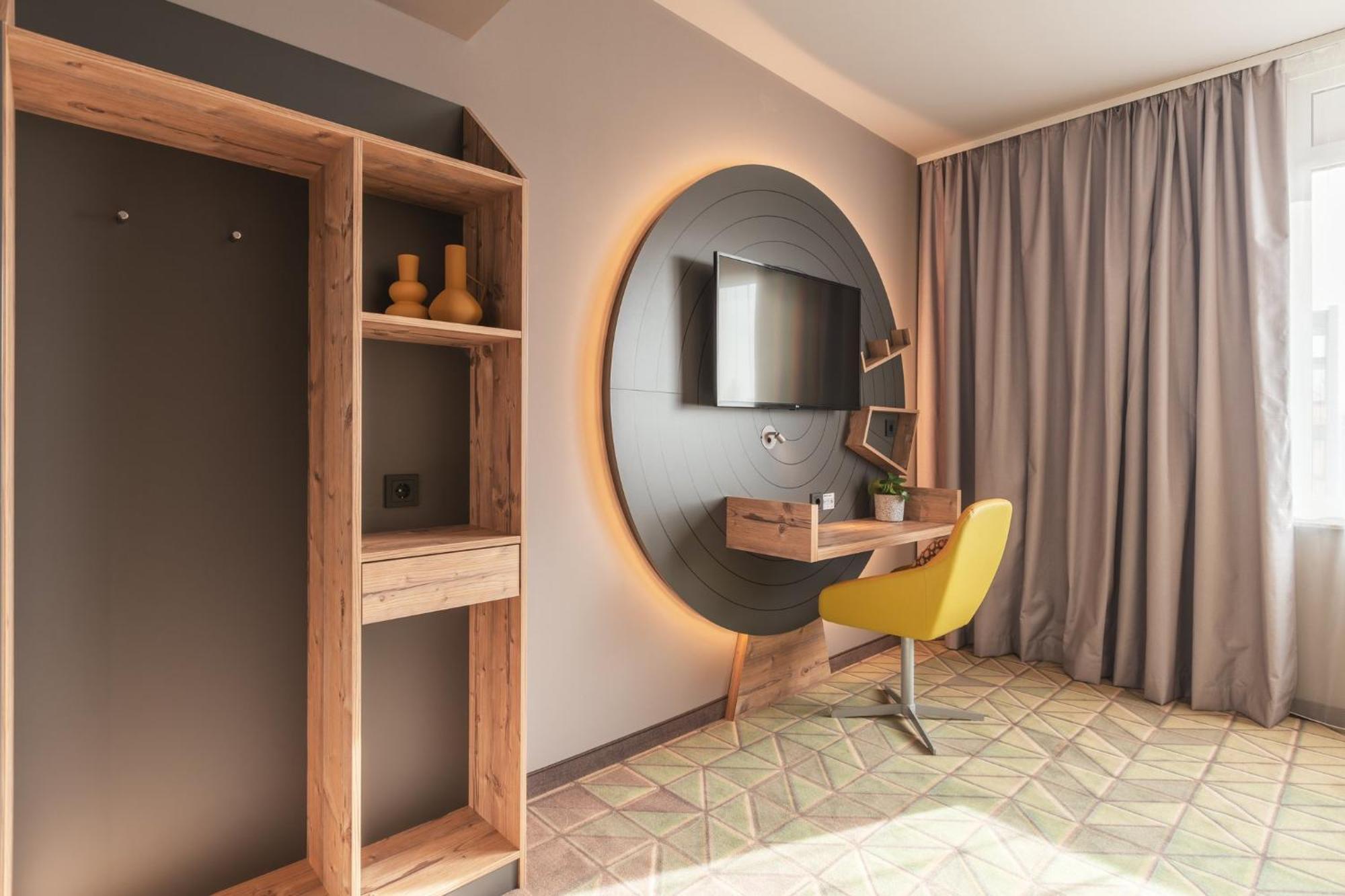 Holiday Inn - The Niu, Mill Cologne Muelheim, An Ihg Hotel Zewnętrze zdjęcie